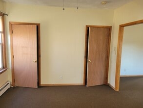 11 Trenton St, Unit 11 Trenton Street 1st fl in Bellingham, MA - Foto de edificio - Building Photo