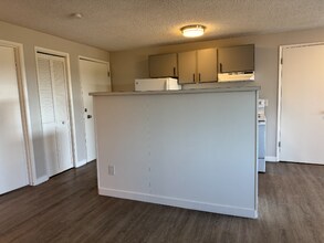 308 Summit Ave N in Kent, WA - Building Photo - Building Photo