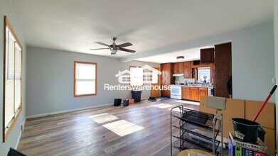 525 Birch St in River Falls, WI - Foto de edificio - Building Photo