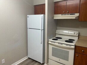 2nd-floor studio condo at SerraVella! in Altamonte Springs, FL - Building Photo - Building Photo