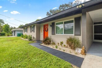 2586 Auburn Blvd in Port Charlotte, FL - Building Photo - Building Photo