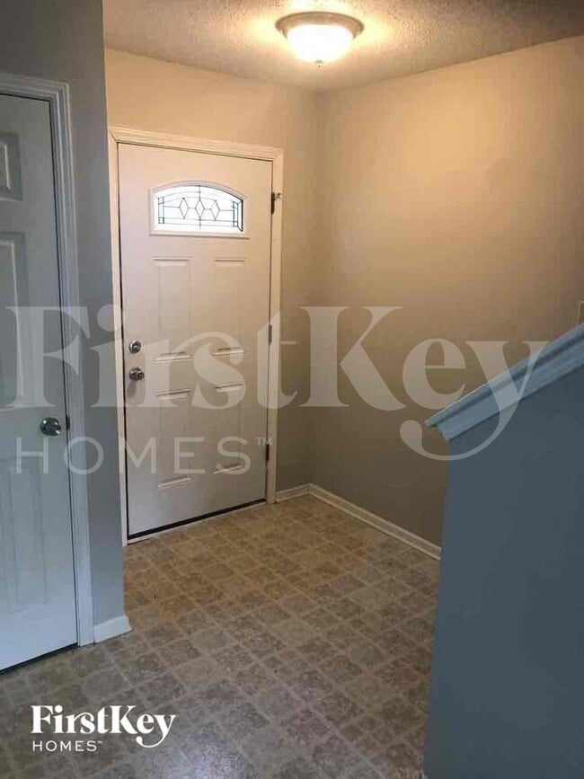 5702 N Jefferson Dr in McCordsville, IN - Building Photo - Building Photo