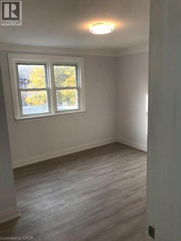 property at 850 Garth St