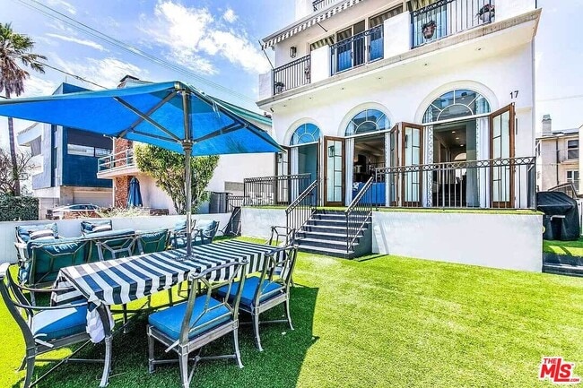 17 Privateer St in Marina Del Rey, CA - Building Photo - Building Photo