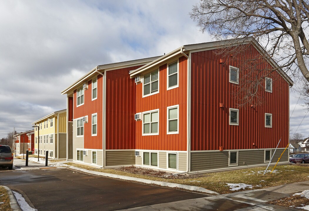 St. Philips Gardens in St. Paul, MN - Building Photo