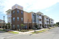 The View of Oglethorpe Apartments in Savannah, GA - Foto de edificio - Building Photo