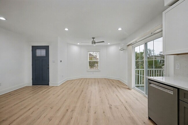 2817 Avenue Q in Galveston, TX - Building Photo - Building Photo