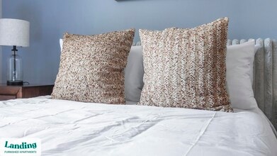 3005 Peachtree Rd NW, Unit 1101 in Atlanta, GA - Building Photo - Building Photo