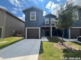 6842 Lakeview Dr. in San Antonio, TX - Building Photo