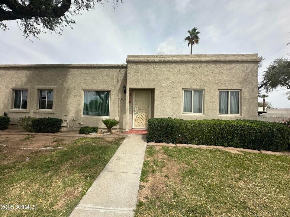 5020 N 81st St in Scottsdale, AZ - Building Photo