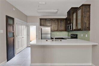 1014 Monaco Blvd in Laredo, TX - Building Photo - Building Photo