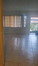 10080 Twin Lakes Dr in Coral Springs, FL - Building Photo - Building Photo