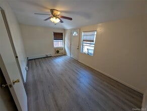 57-30 256th St in New York, NY - Building Photo - Building Photo