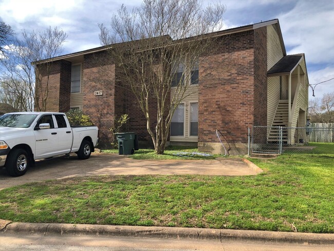property at 2617 Pecan Ridge Dr