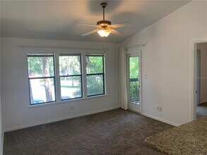 4005 Crockers Lake Blvd in Sarasota, FL - Building Photo - Building Photo