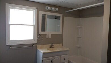 901 1st St N in Casselton, ND - Building Photo - Building Photo