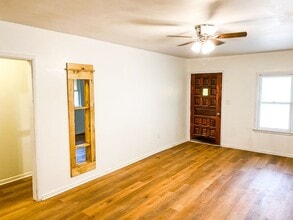 204 Santa Fe Ave in Oilton, OK - Building Photo - Building Photo