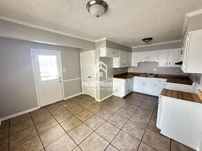 4586 S Berrypick Ln in Memphis, TN - Building Photo - Building Photo