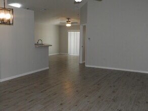 1520 Vista Lake Cir in Melbourne, FL - Building Photo - Building Photo