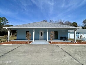 945 McDonald Rd in Port Orange, FL - Building Photo - Building Photo
