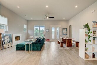 121 Naalehu Ct in Bastrop, TX - Building Photo - Building Photo