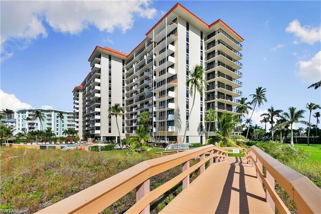 180 Seaview Ct, Unit 212 in Marco Island, FL - Building Photo - Building Photo