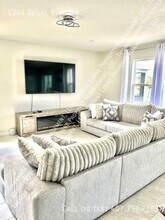 1264 Regal King Dr in Kissimmee, FL - Building Photo - Building Photo