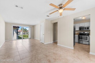 7341 El Ocho Rd in Jacksonville, FL - Building Photo - Building Photo