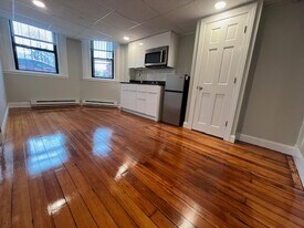 506 Beacon St in Boston, MA - Building Photo