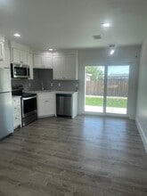 201 Howard Dr in Midland, TX - Building Photo - Building Photo