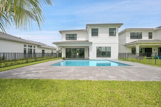 10040 Stockrun Dr in Palm Beach Gardens, FL - Building Photo - Building Photo