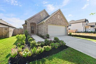 1330 Lakeside Crk Rd in Magnolia, TX - Building Photo