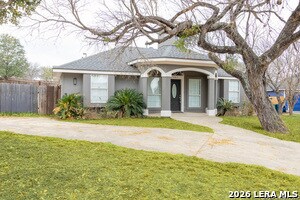 2811 Del Rio St in San Antonio, TX - Building Photo