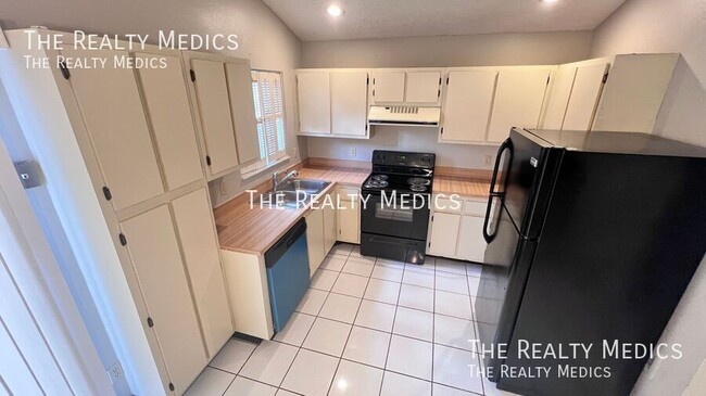 153 Becky Thatcher Ct in Orlando, FL - Building Photo - Building Photo