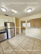 235 Leelon Rd in Lakeland, FL - Building Photo - Building Photo