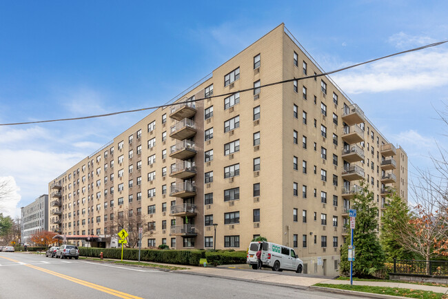 The Greystone in Yonkers, NY - Foto de edificio - Building Photo