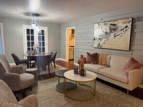 1014 St Andrews Way in Rockford, IL - Building Photo - Building Photo