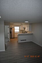 2890 W Long Cir in Littleton, CO - Building Photo - Building Photo