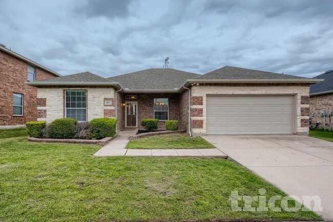 8217 Atherton St in Arlington, TX - Building Photo - Building Photo