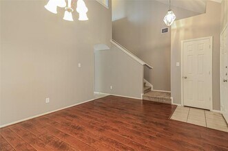 5728 Bedrock Dr in McKinney, TX - Foto de edificio - Building Photo