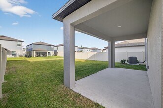 8510 Sea Ray Run in Parrish, FL - Building Photo - Building Photo