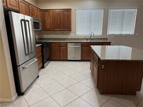 8053 Ken Smith Falls St in North Las Vegas, NV - Building Photo - Building Photo