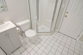 42 Turner St, Unit 1 in Quincy, MA - Building Photo - Building Photo