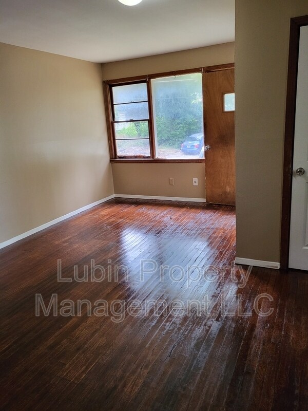 2468 Yale Ave in Memphis, TN - Building Photo - Building Photo