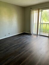 40 Adeline Ct, Unit C in Belleville, IL - Foto de edificio - Building Photo