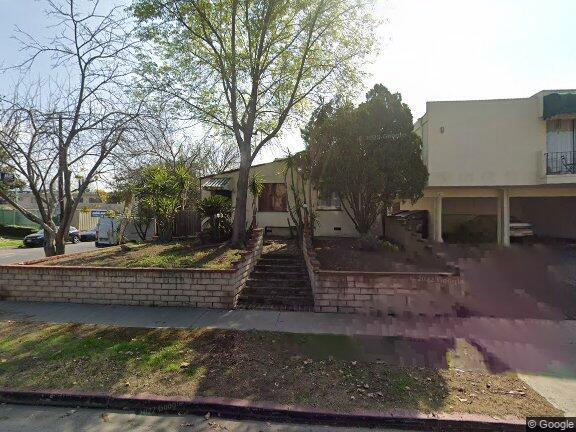 10800 Otsego St in North Hollywood, CA - Foto de edificio