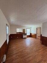 2636 E Wall St in Signal Hill, CA - Building Photo