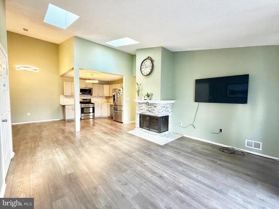 21 Joyner Ct in Trenton, NJ - Building Photo