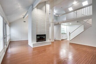 18908 Waterway Rd in Dallas, TX - Building Photo - Building Photo