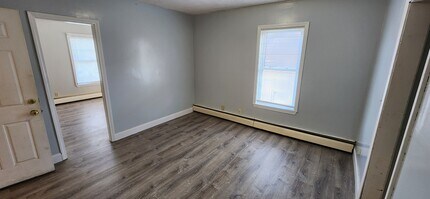 8 Bond St, Unit 10A in Fitchburg, MA - Building Photo - Building Photo